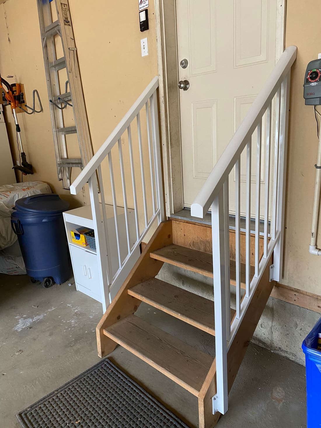 Custom aluminum railing project in Edmonton — photo 1