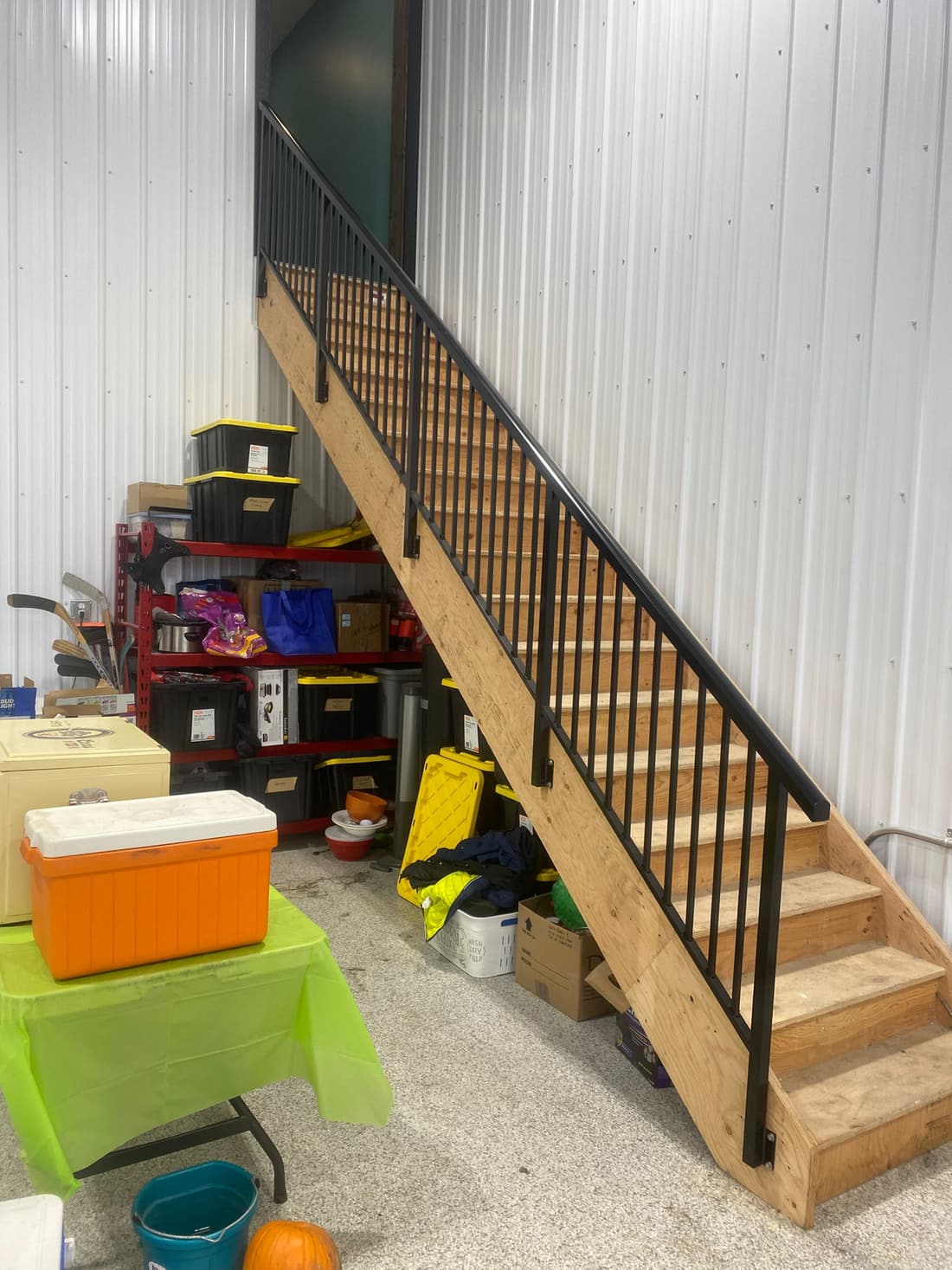Custom aluminum railing project in Edmonton — photo 32