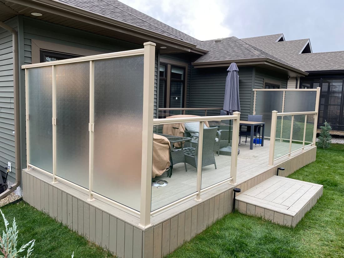 Aluminum privacy wall project in Edmonton — photo 2