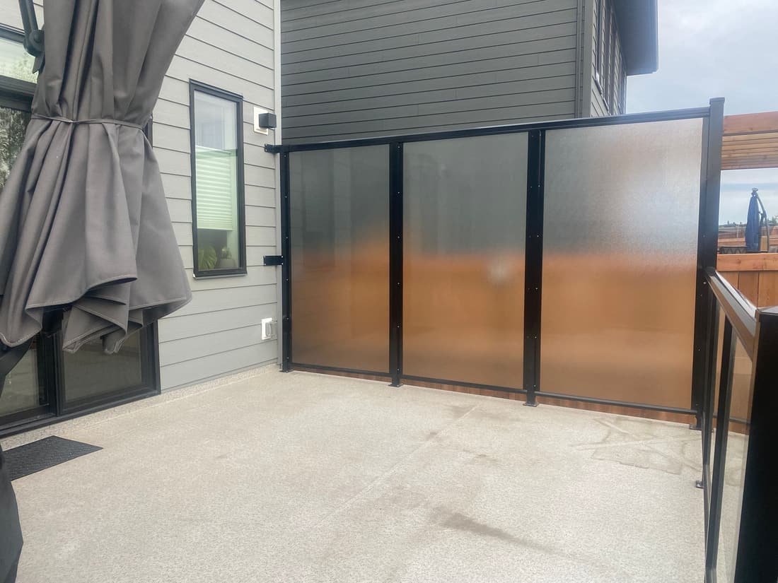 Aluminum privacy wall project in Edmonton — photo 7